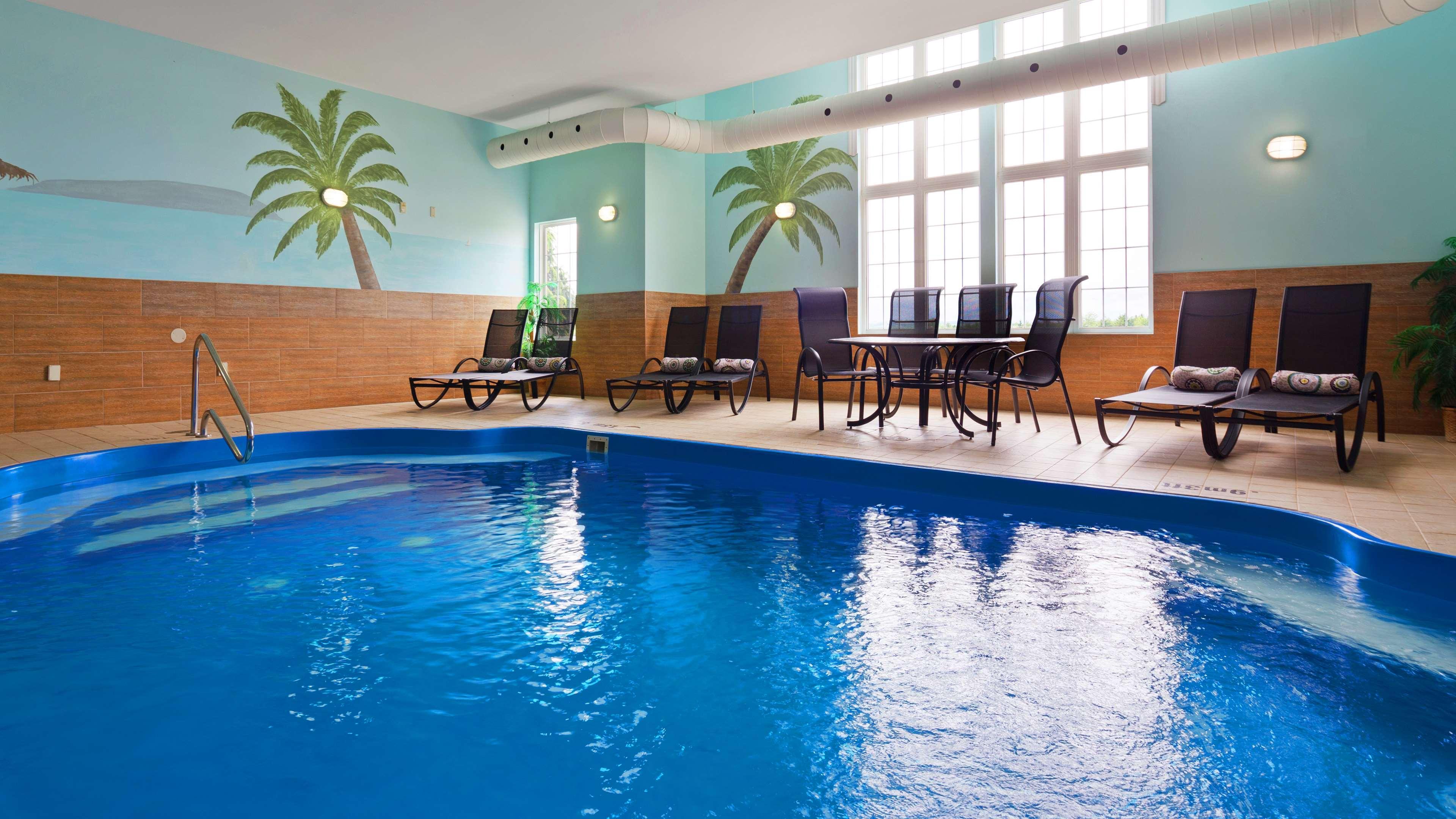 Best Western Plus Woodstock Hotel Conference Centre Bagian luar foto