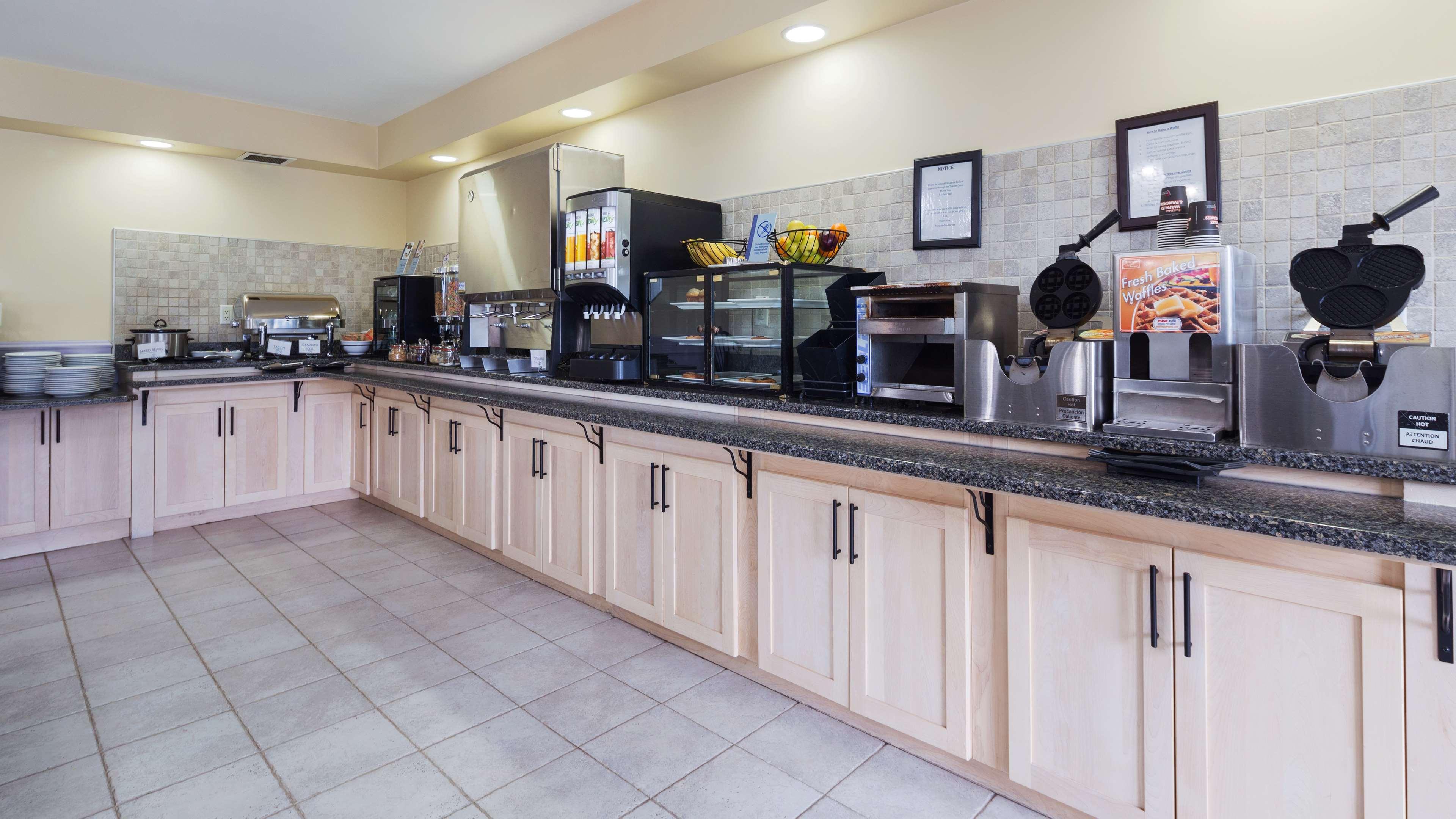 Best Western Plus Woodstock Hotel Conference Centre Bagian luar foto