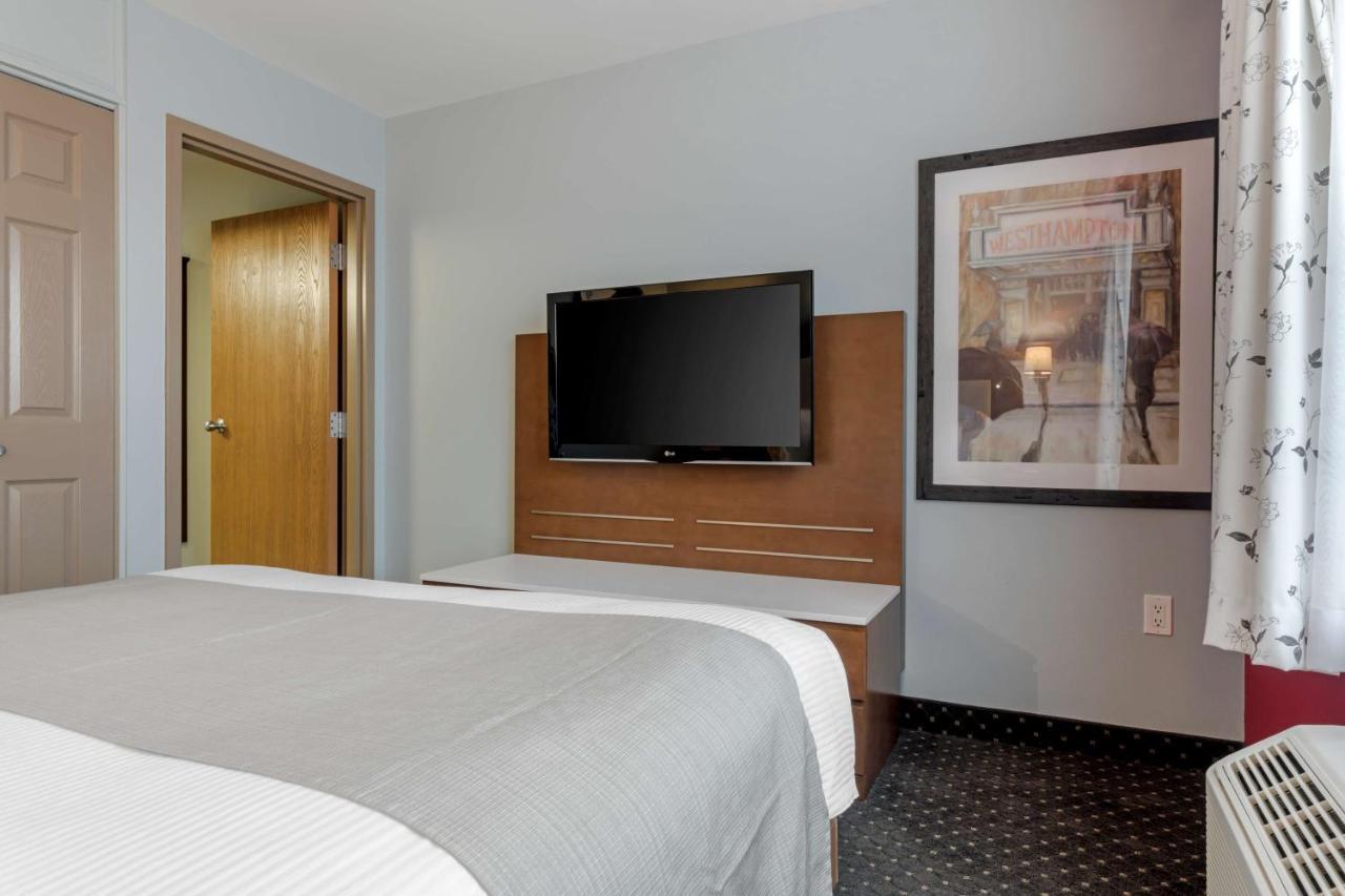 Best Western Plus Woodstock Hotel Conference Centre Bagian luar foto
