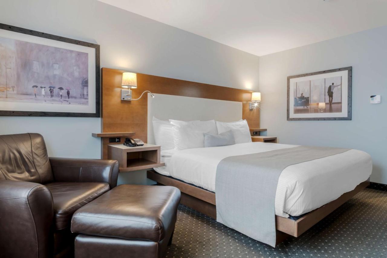 Best Western Plus Woodstock Hotel Conference Centre Bagian luar foto