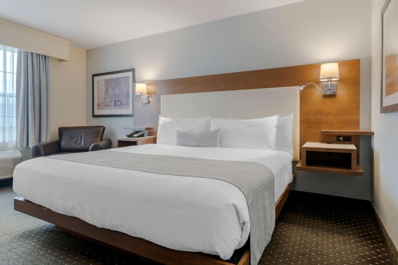Best Western Plus Woodstock Hotel Conference Centre Bagian luar foto
