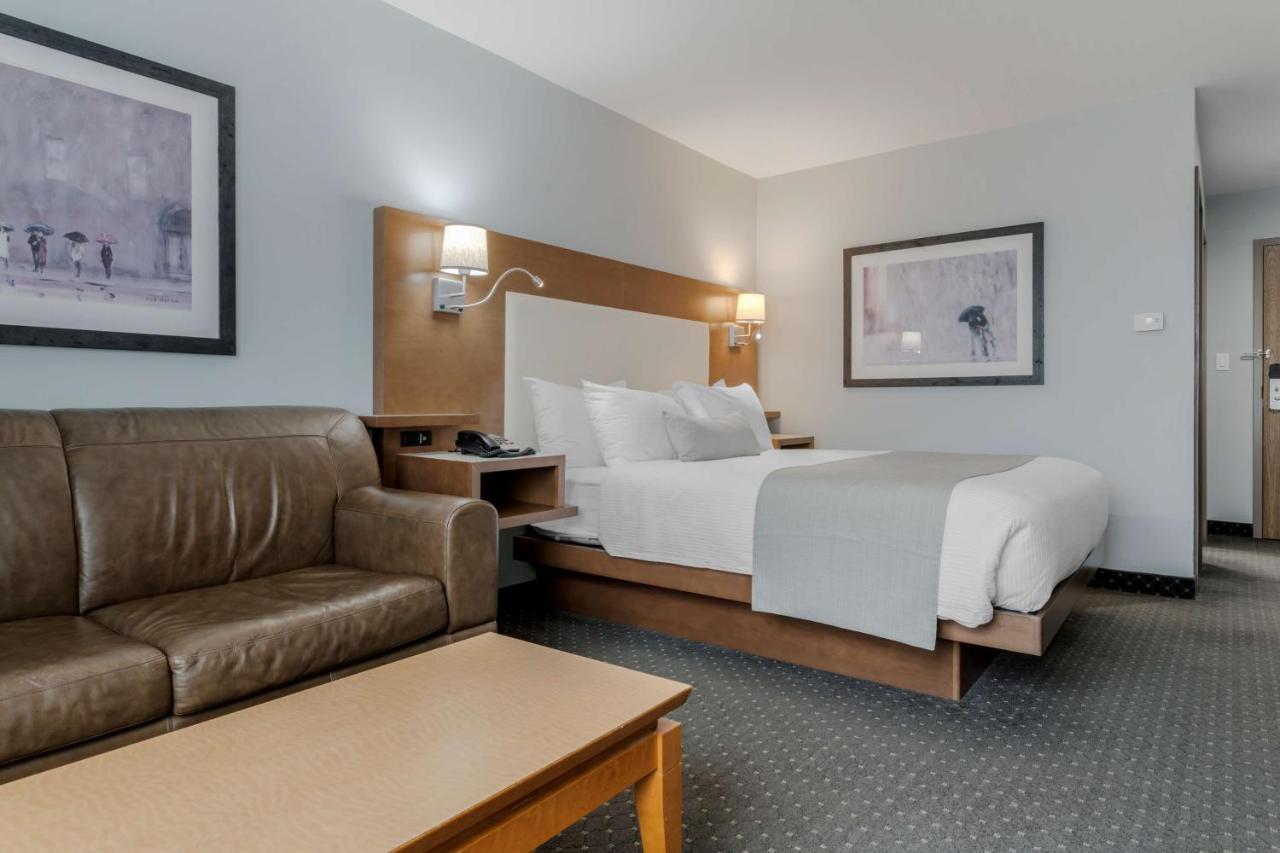 Best Western Plus Woodstock Hotel Conference Centre Bagian luar foto