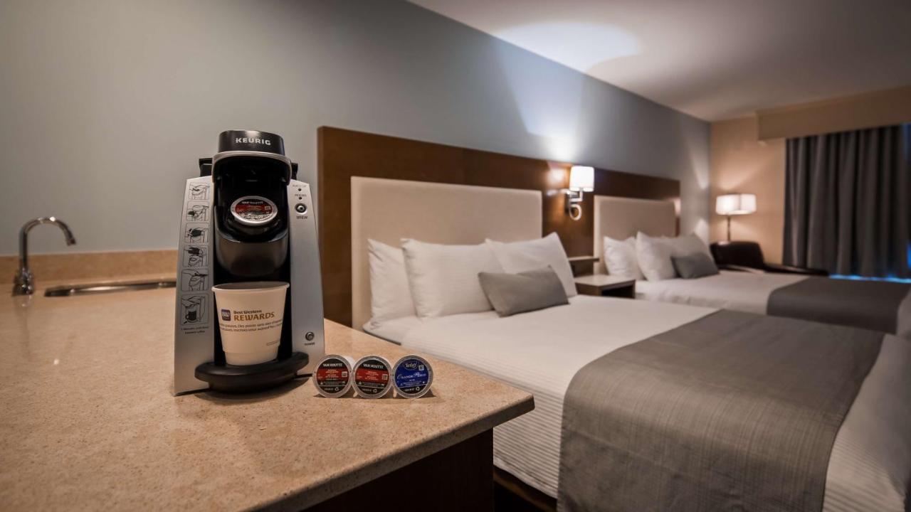 Best Western Plus Woodstock Hotel Conference Centre Bagian luar foto