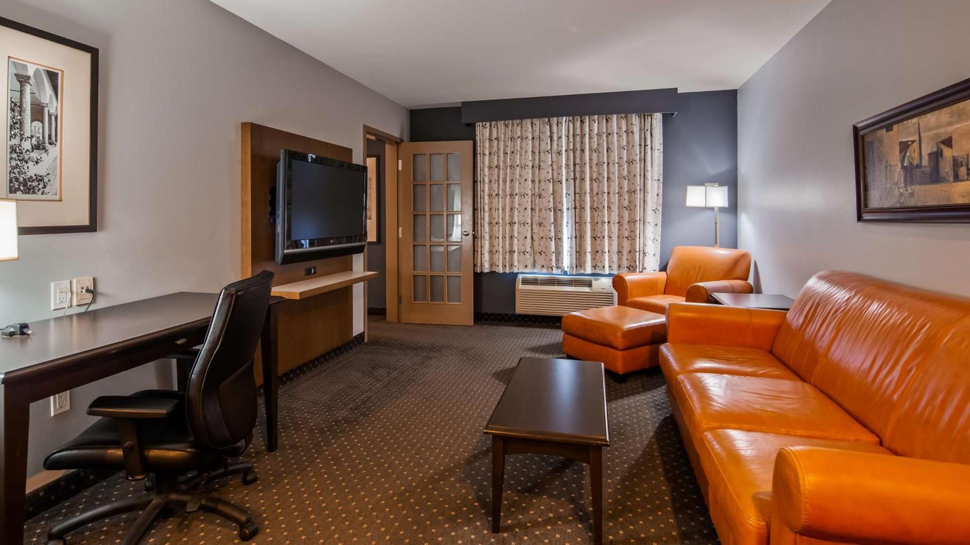 Best Western Plus Woodstock Hotel Conference Centre Bagian luar foto