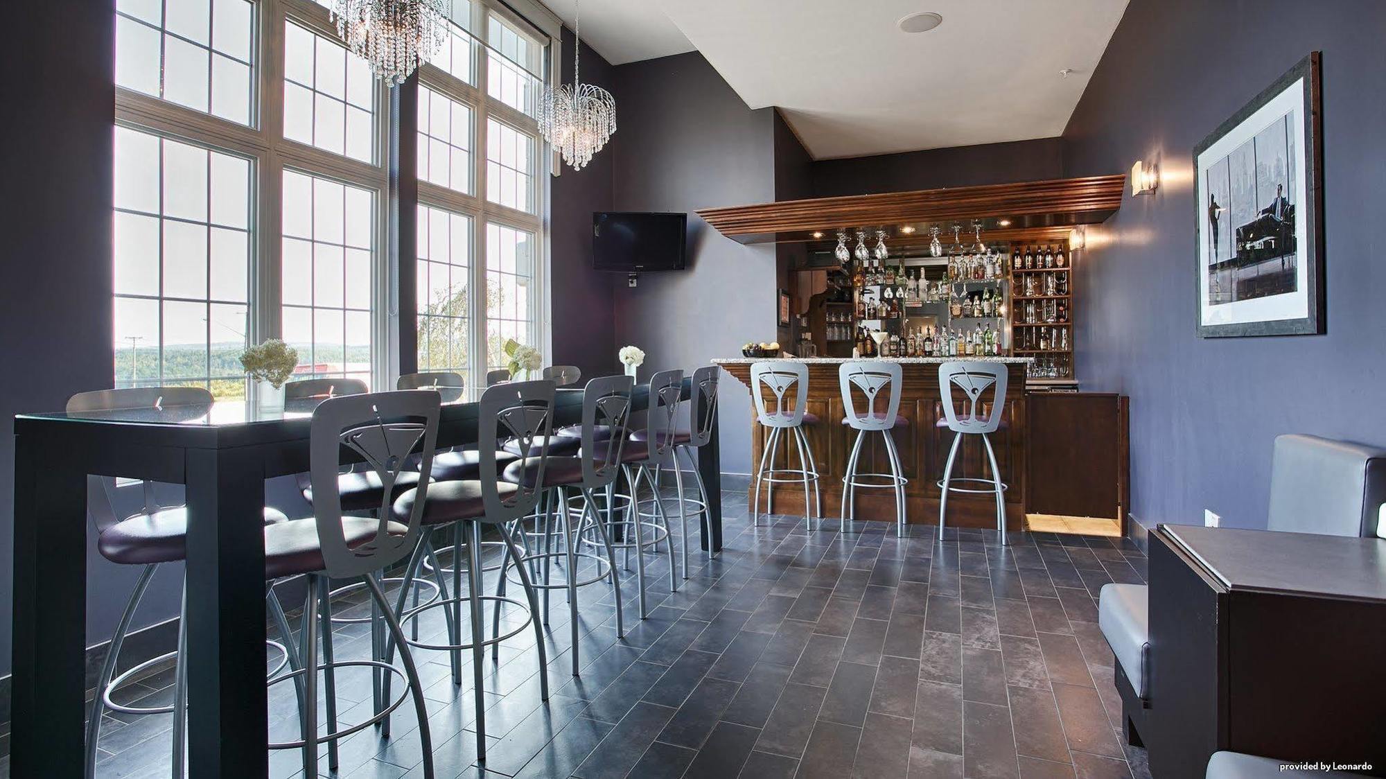 Best Western Plus Woodstock Hotel Conference Centre Bagian luar foto
